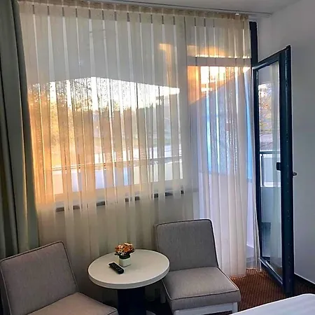 Hotel Blue